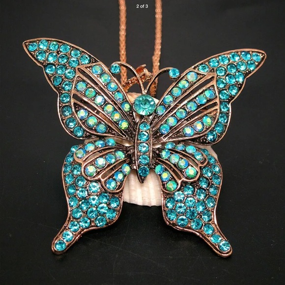 New Betsey Johnson Butterfly Statement Necklace - Picture 8 of 10